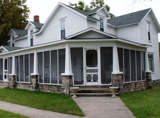 3287 S Straits Hwy, Indian River, MI 49749