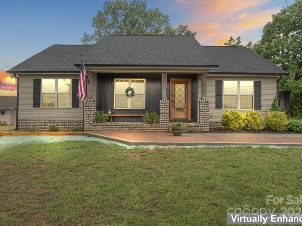 632 Skyland Dr N, Mount Pleasant, NC 28124