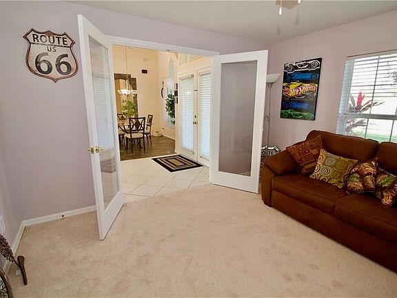 4th image of 773 Chamberlin Trl