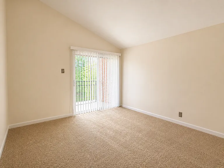250 Little St #C304 — Photo 6
