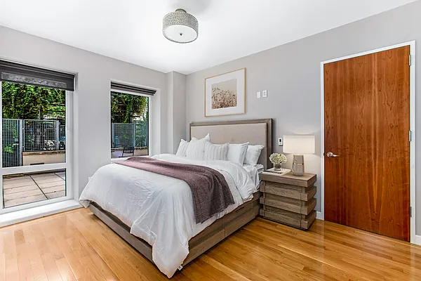 Sold by Compass | media 5