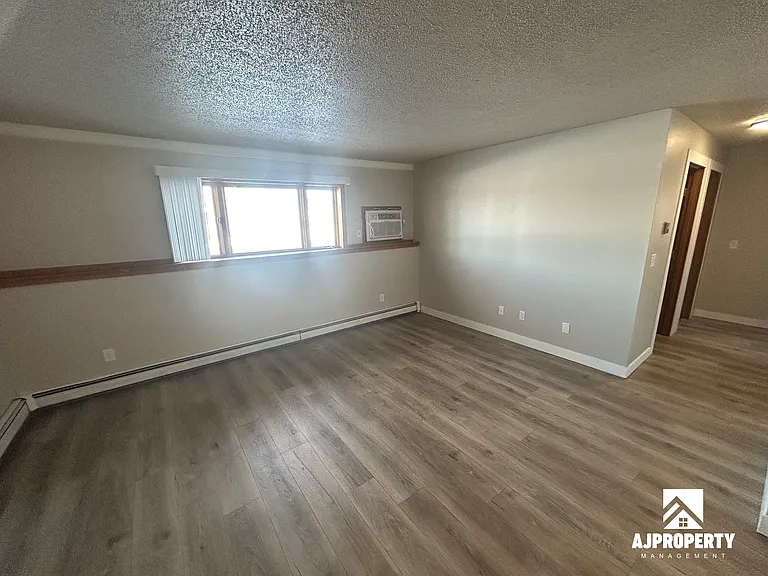 601 N Teton Dr #4 — Photo 4