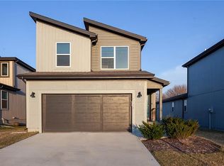 18041 Hauser St, Overland Park, KS 66013