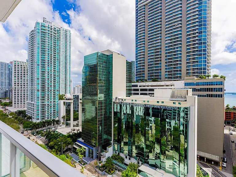 1060 Brickell Ave #1507 — Photo 39