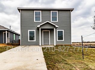 12822 Ratcliff Ln, Saint Hedwig, TX 78152
