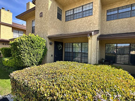 3rd image of 1537 W Avenue L Unit 4