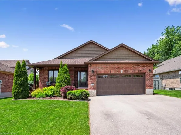 4 Clarke St, Centre Wellington, ON N0B 1S0