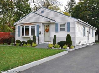 15 Abby St, East Providence, RI 02914