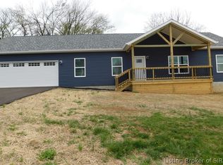 413 S Highland Dr, Salem, IN 47167