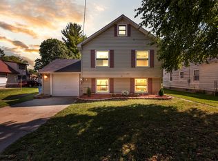 1414 Comfort St, Lansing, MI 48915