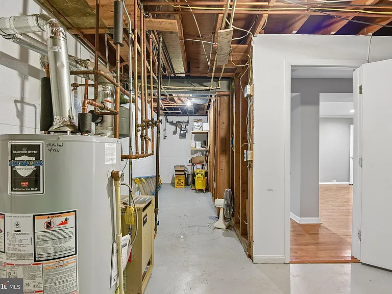 10206 Green Clover Ct — Photo 44