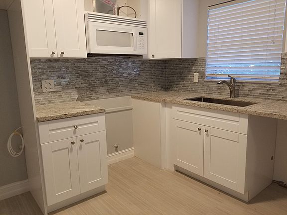 2nd image of 731 NE 30th Ct