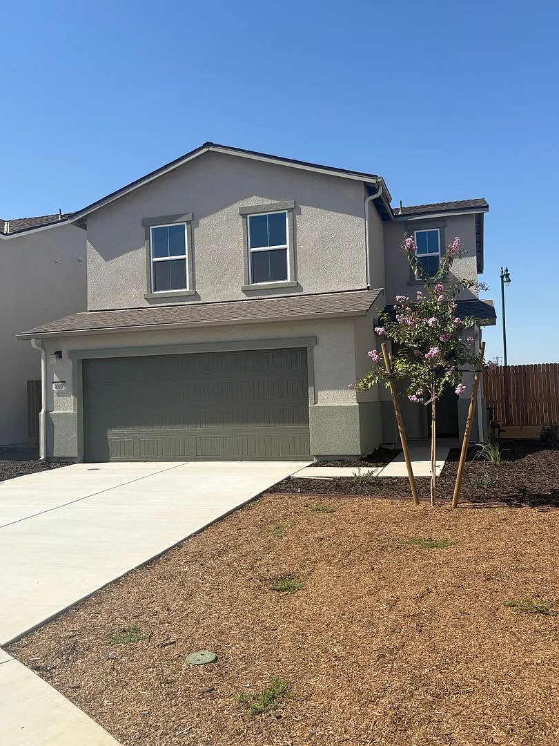 Newly Built Dr Horton Home Coming Soon!! — Photo 1