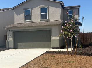4007 N Sallee Ct, Visalia, CA 93291
