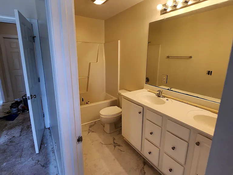 3920A Granada Dr — Photo 8