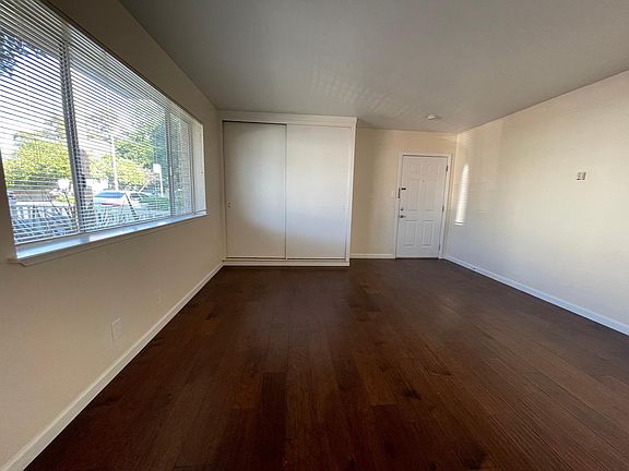 5th image of 221 N Ellsworth Ave #A