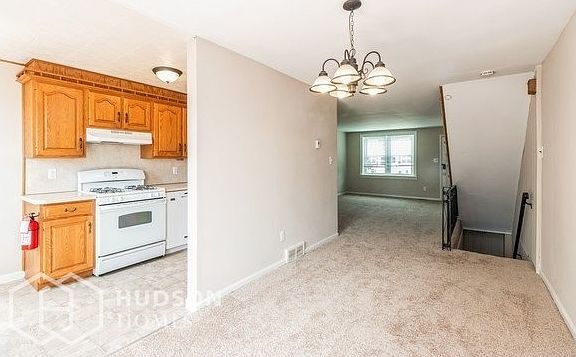 4th image of 1048 N Academy Ave