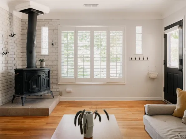 2075 Syracuse Street, Denver, CO 80207