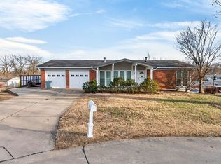 5016 Fernhill Dr, Saint Louis, MO