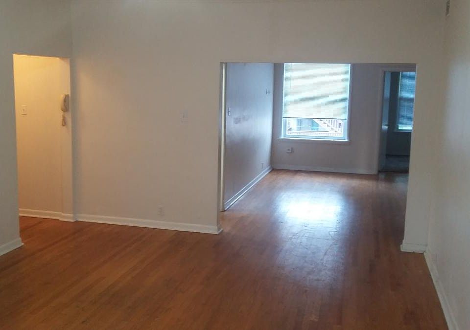 1st image of 4934 Buckingham Ct #2