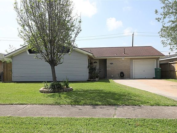 2nd image of 3710 Newton Dr