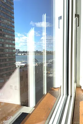 Sold by Oxford Property Group | media 17