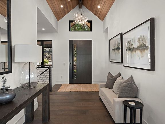 5th image of 539 Cole Cir