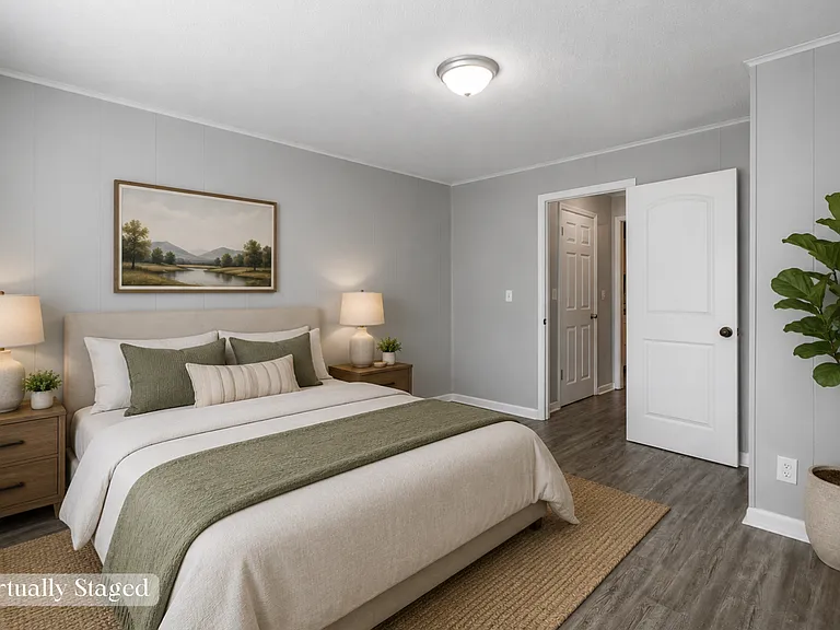 Comfortable Living at 112 Van Cleve Street — Photo 11