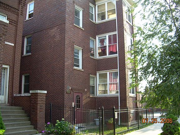 4th image of 3143 W Eastwood Ave APT 1R