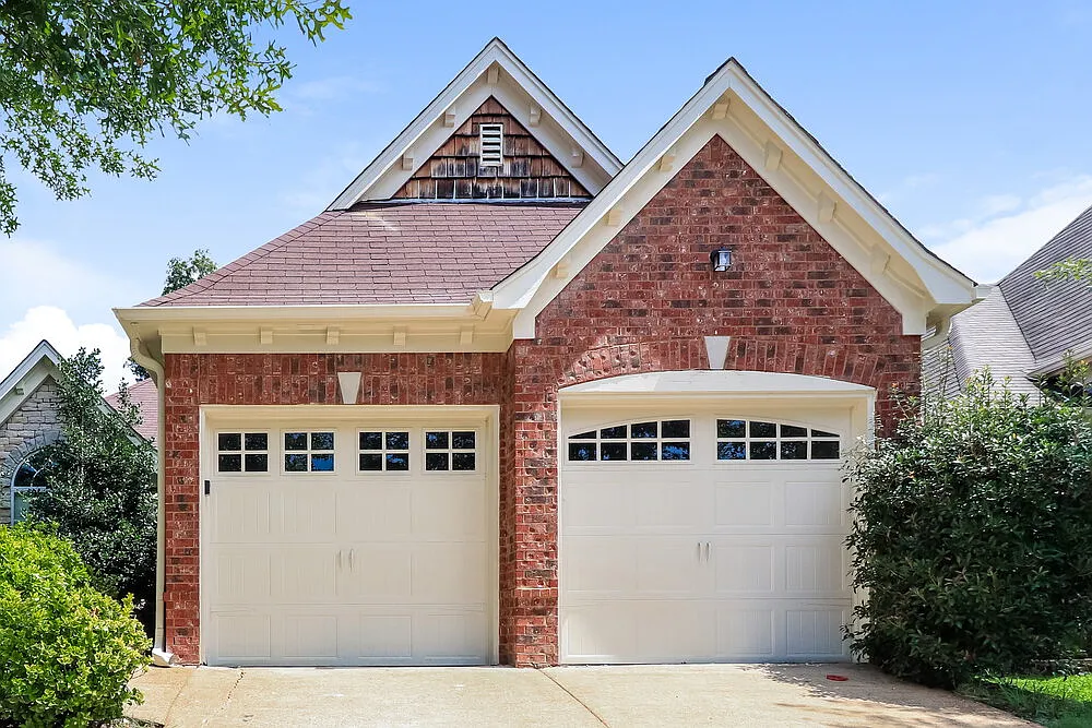 3 bed, 2.0 bath, 1525 sqft, $1,800 — Photo 3