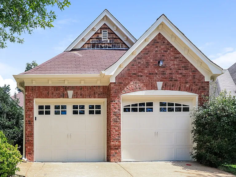 4930 Indian Walk Ln — Photo 3