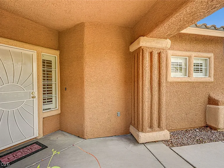 900 Royal Plum Ln — Photo 5