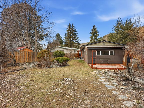3rd image of 2401 Ord Rd #105