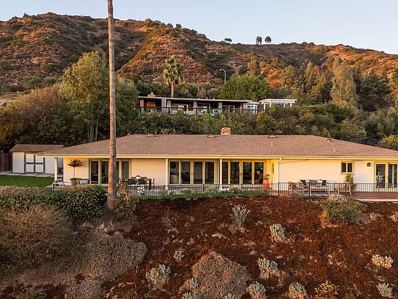 2nd image of 2271 Hill Dr
