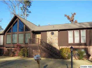 605 Princess Ln, Bessemer, AL 35022