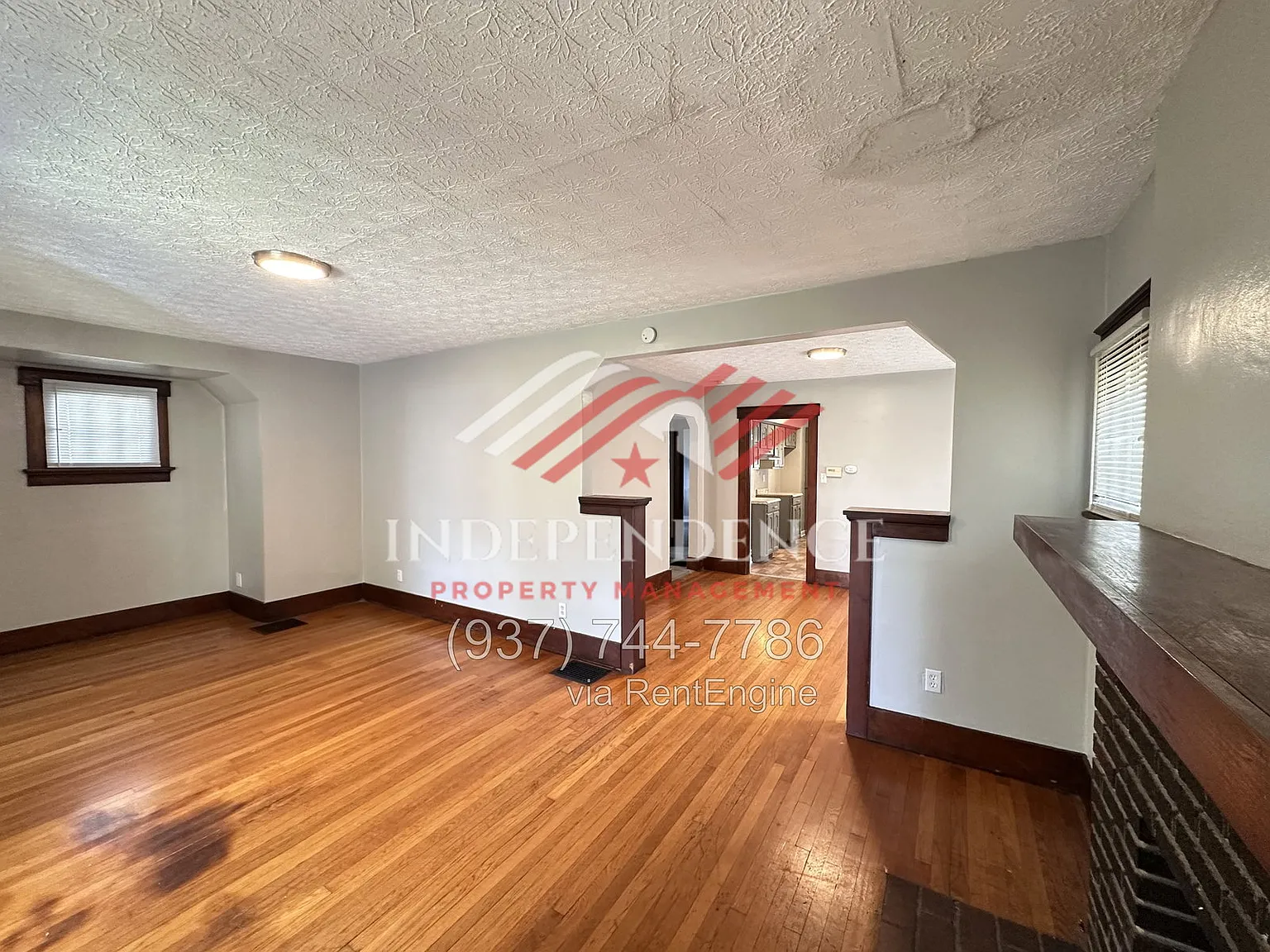 3 bed, 1.0 bath, 940 sqft, $1,250 — Photo 3