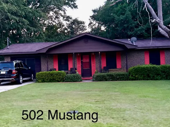 502 Mustang Dr, Dothan, AL 36301