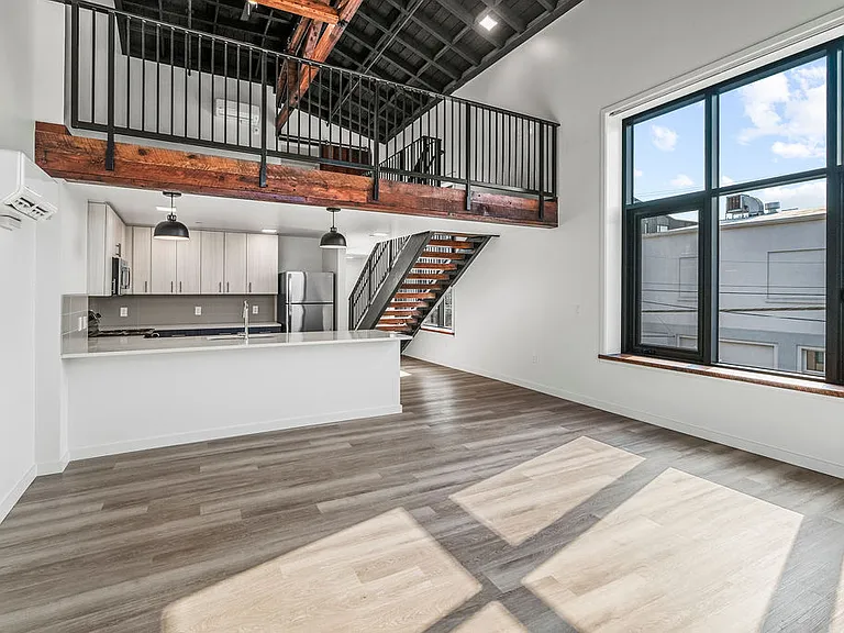 The Buckley at Lents — Photo 13