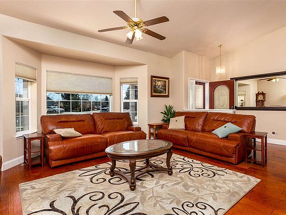 2nd image of 2648 Sweet Clover Ct