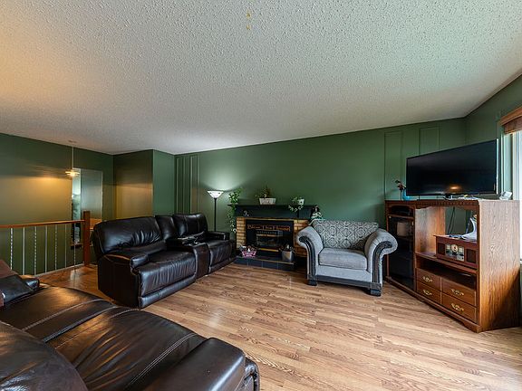 4th image of 1278 Monashee Ct