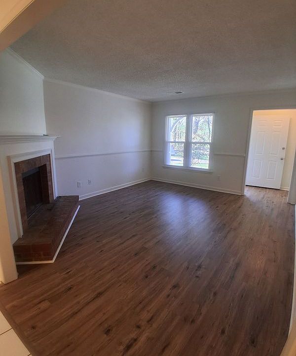 1st image of 4067 Coopers Hill Dr SE