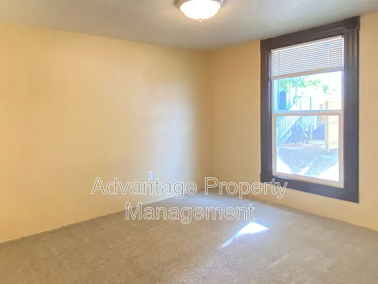 324 Calapooia St SW #3 — Photo 8