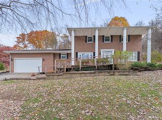 4140 Lace Rd NW, Malvern, OH 44644