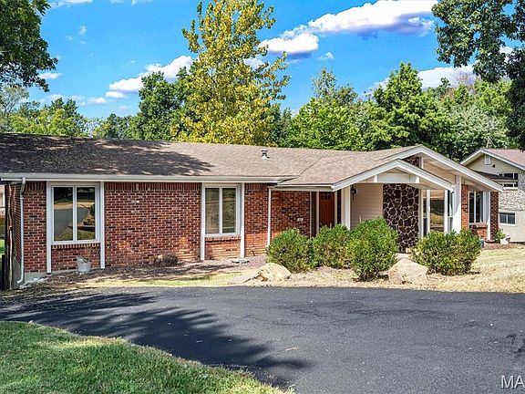 2nd image of 605 Forrester Dr