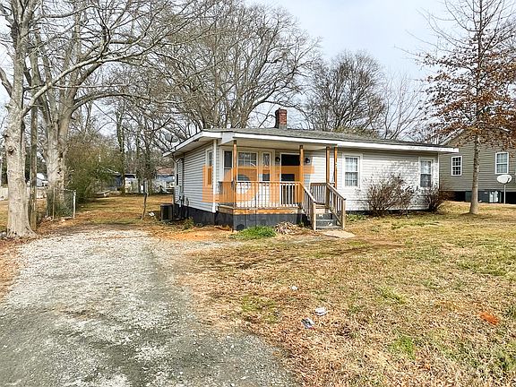 2nd image of 206 Wilbanks St