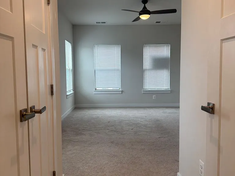 10010 Ruffian Way #R — Photo 26