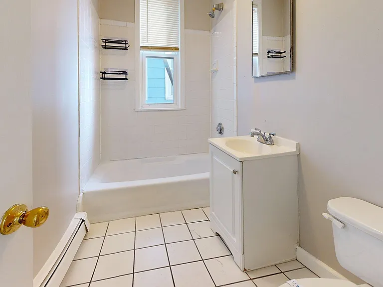 163 Hichborn St #4 — Photo 7