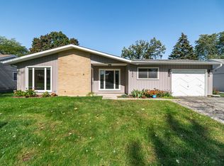 1506 77th St, Darien, IL 60561