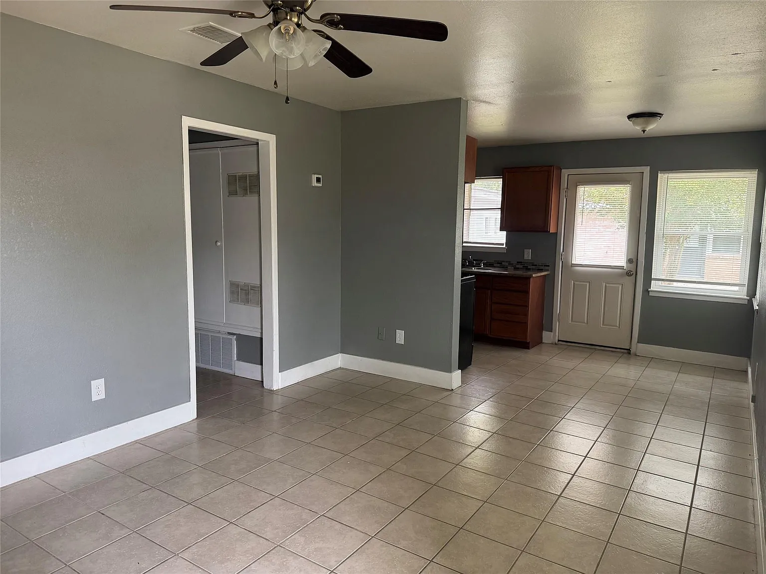 604 Wilson Rd — Photo 4