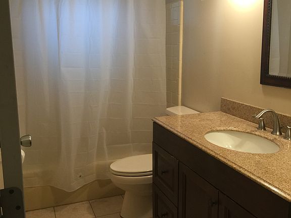 2nd image of 931 Springbank Ave